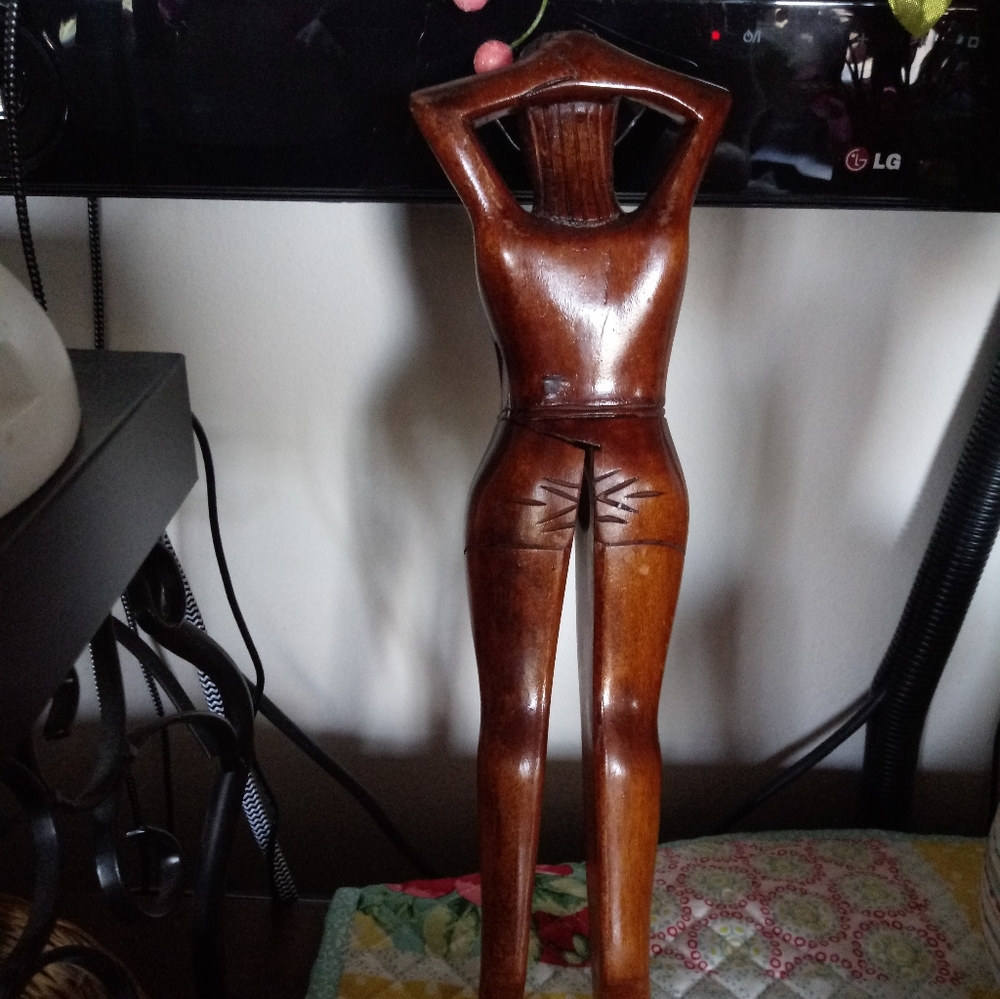 Wooden Lady Nude Nutcracker “Hand-Carved” - Picture 5 of 8